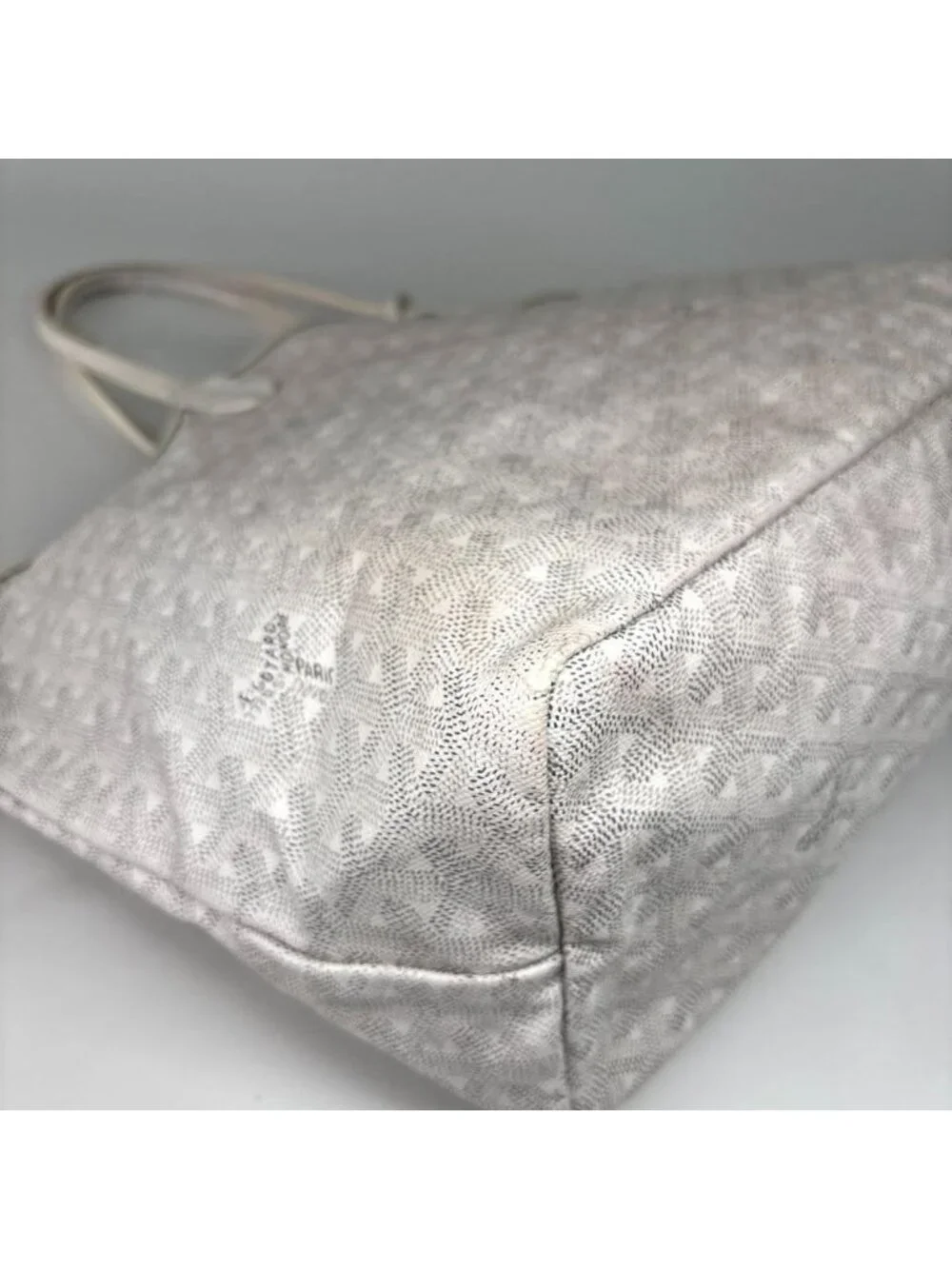 Goyard Saint Louis PM Tote Shoulder Bag White